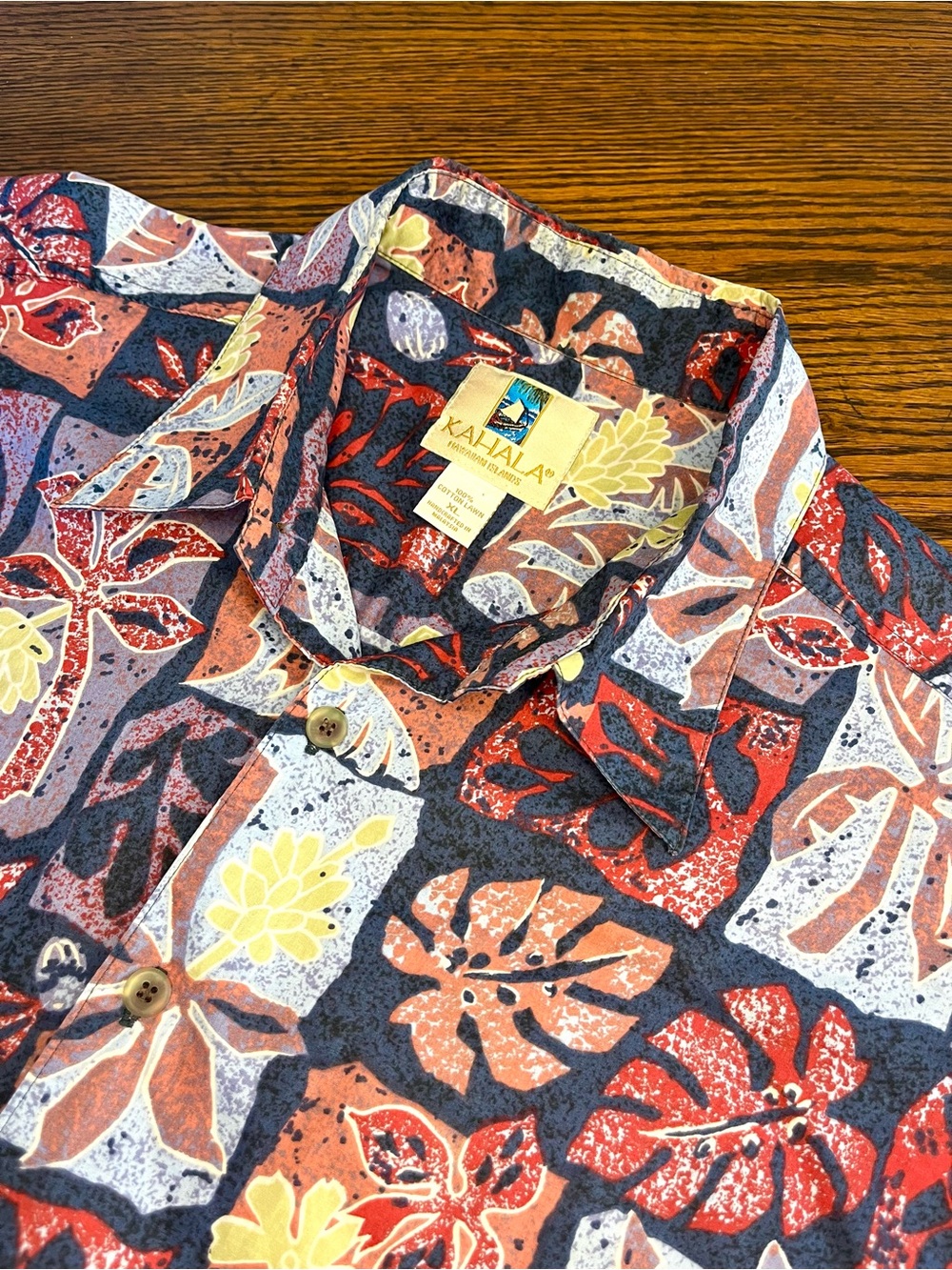 Vintage Kahala Hawaiian Shirt Camp Men's Size XL Cotton Lawn Red Blue Floral